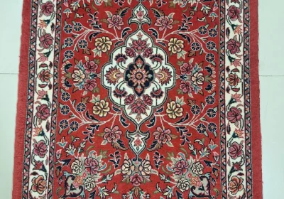 فرش دستباف کوچک پارچه بیجار افشار (نقشه ترنج دار لاکی)