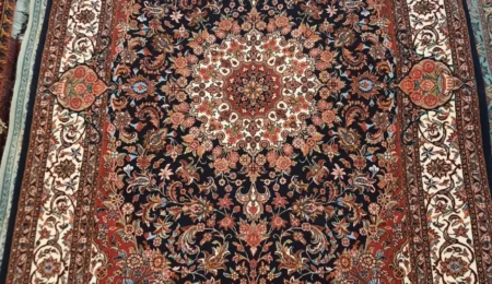 farshboom-G5up6QZigyvr