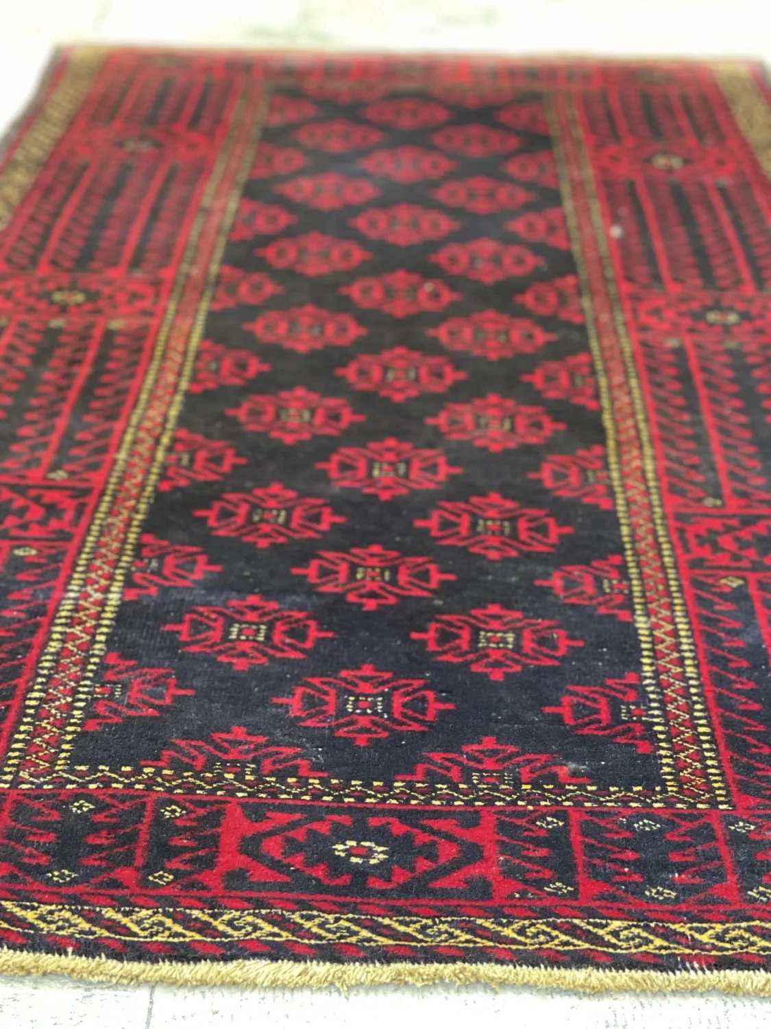 farshboom-JThJJVWp18ka