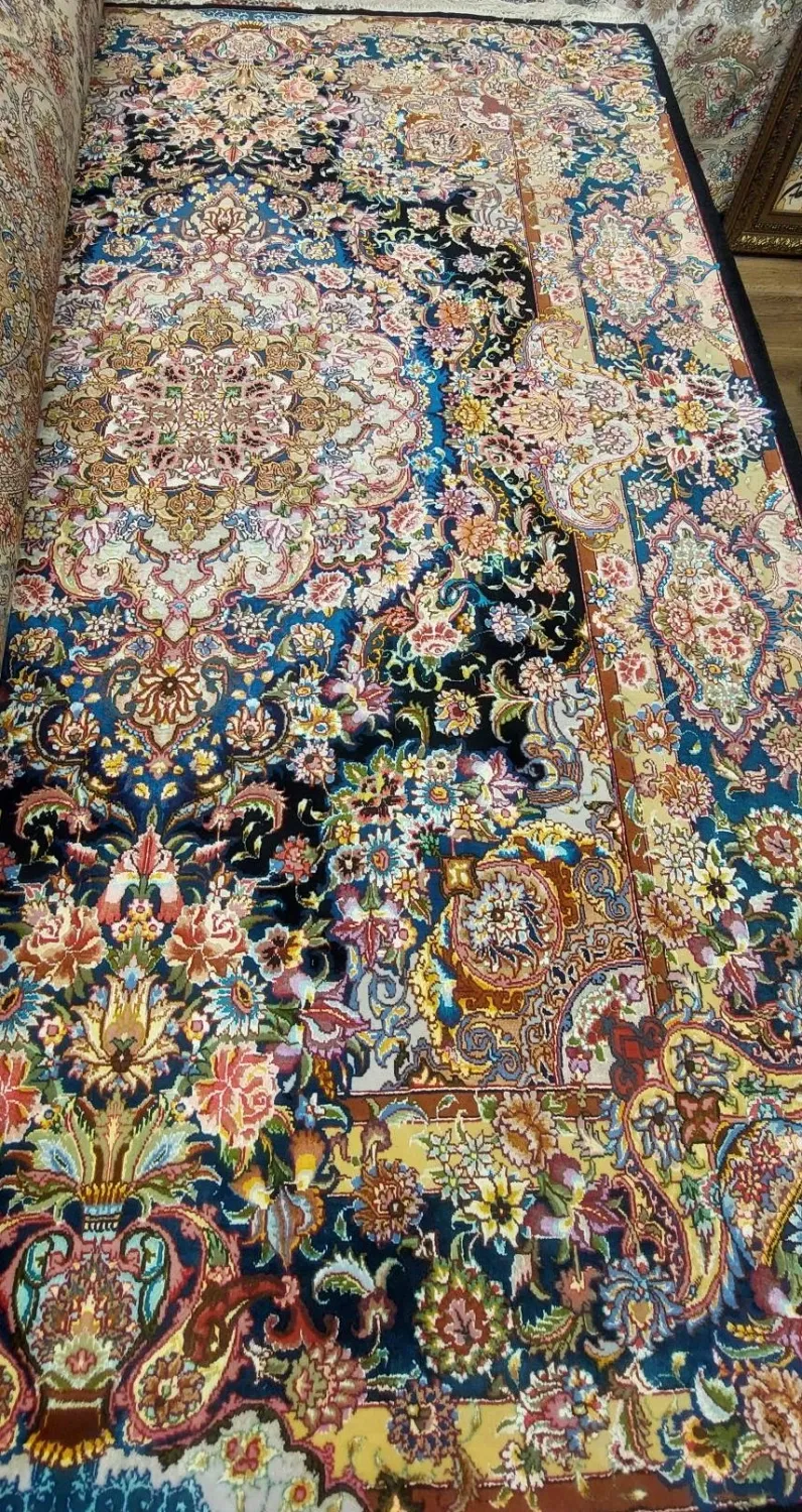farshboom-lGk5Jgsa5zem