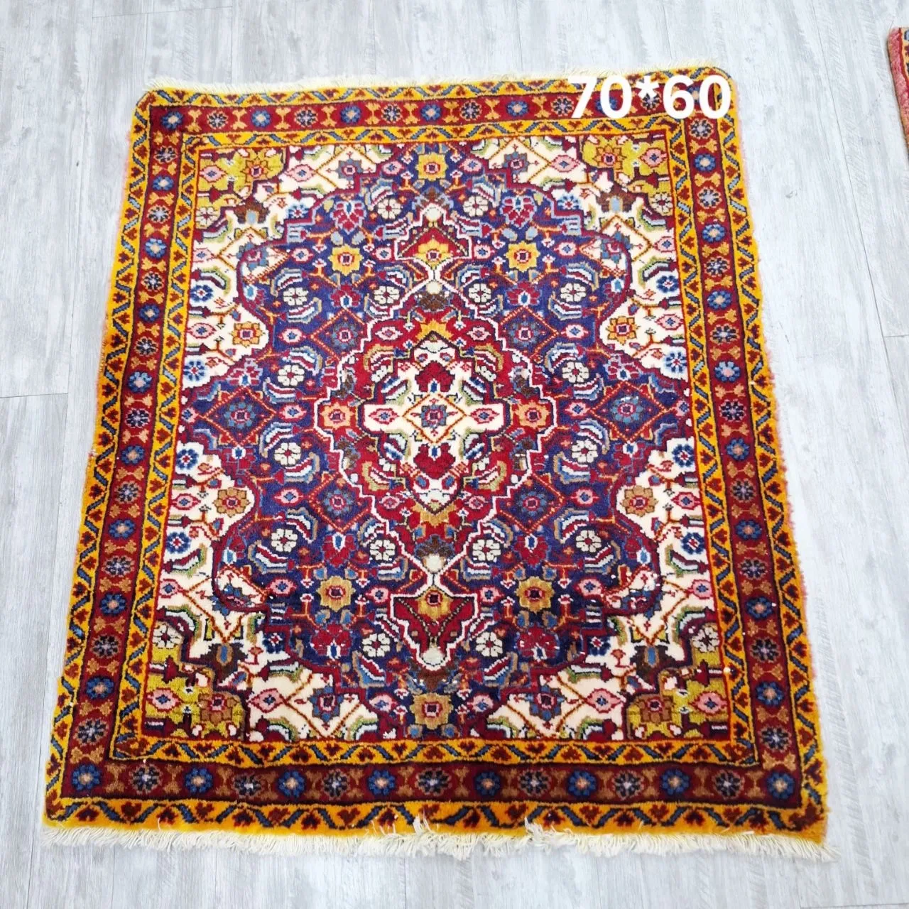 farshboom-11XgqT3GD1zJ