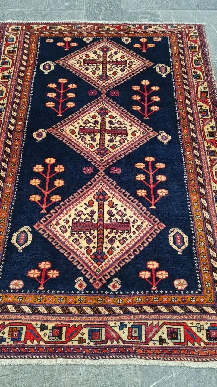 farshboom-Z4zP1zyTpxlO