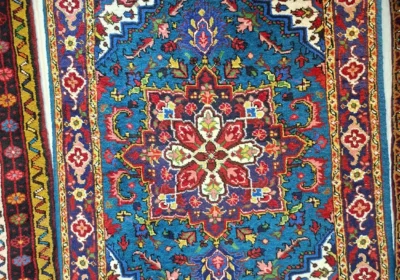 farshboom-Zm14WjJP8qrJ