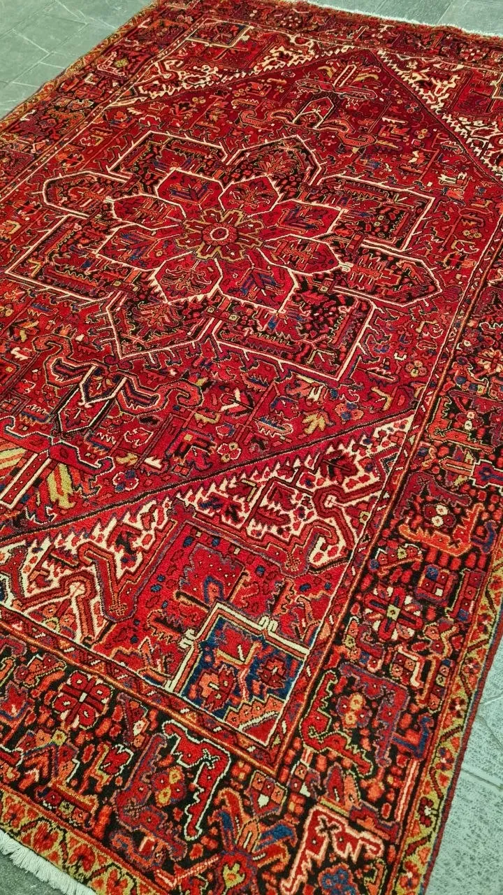farshboom-dVWhmUhs9eIQ