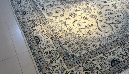 farshboom-svLiOR7uMNL3