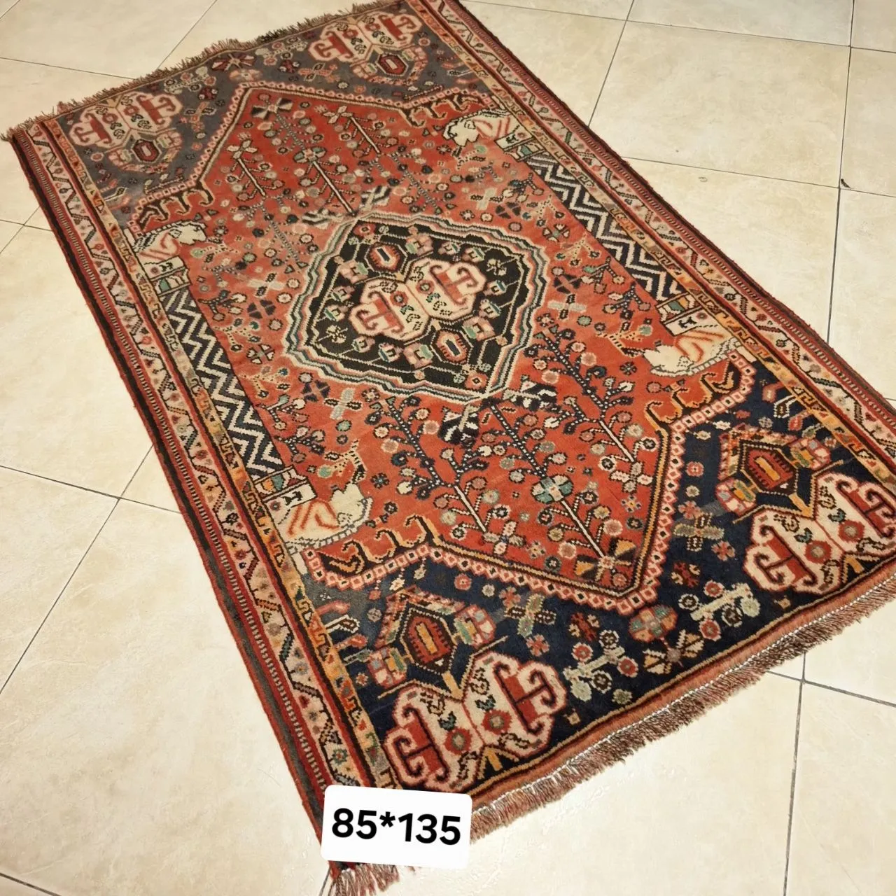 farshboom-x3xDNp2m9PcX