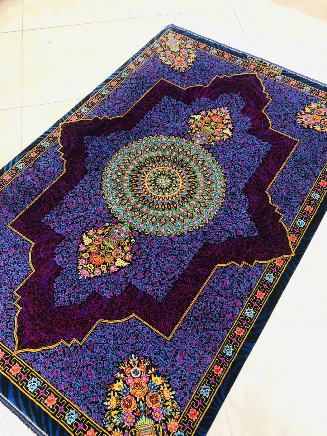 carpet-farshboom-1142968886