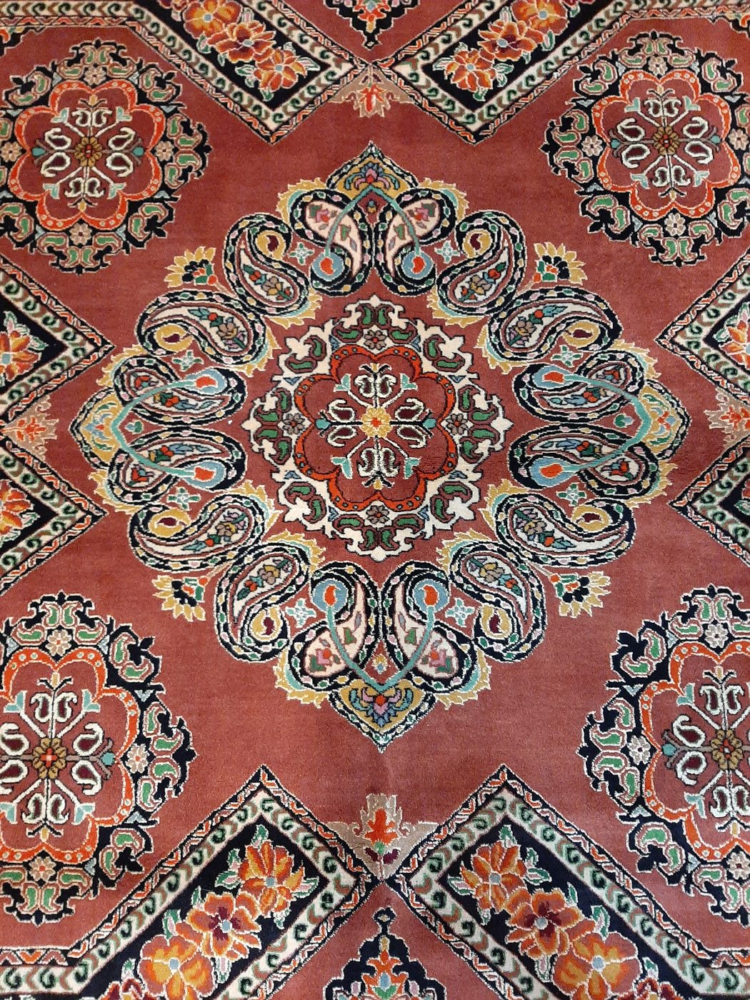 carpet-farshboom-1663518304