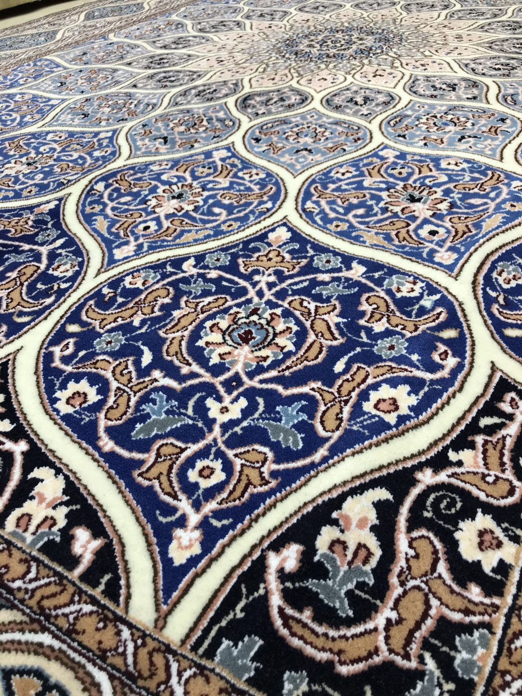 carpet-farshboom-8326230481