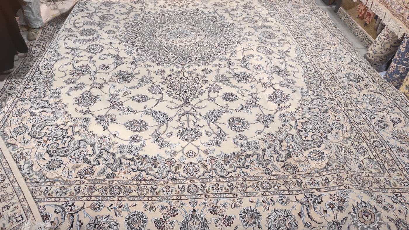 carpet-farshboom-1763539292