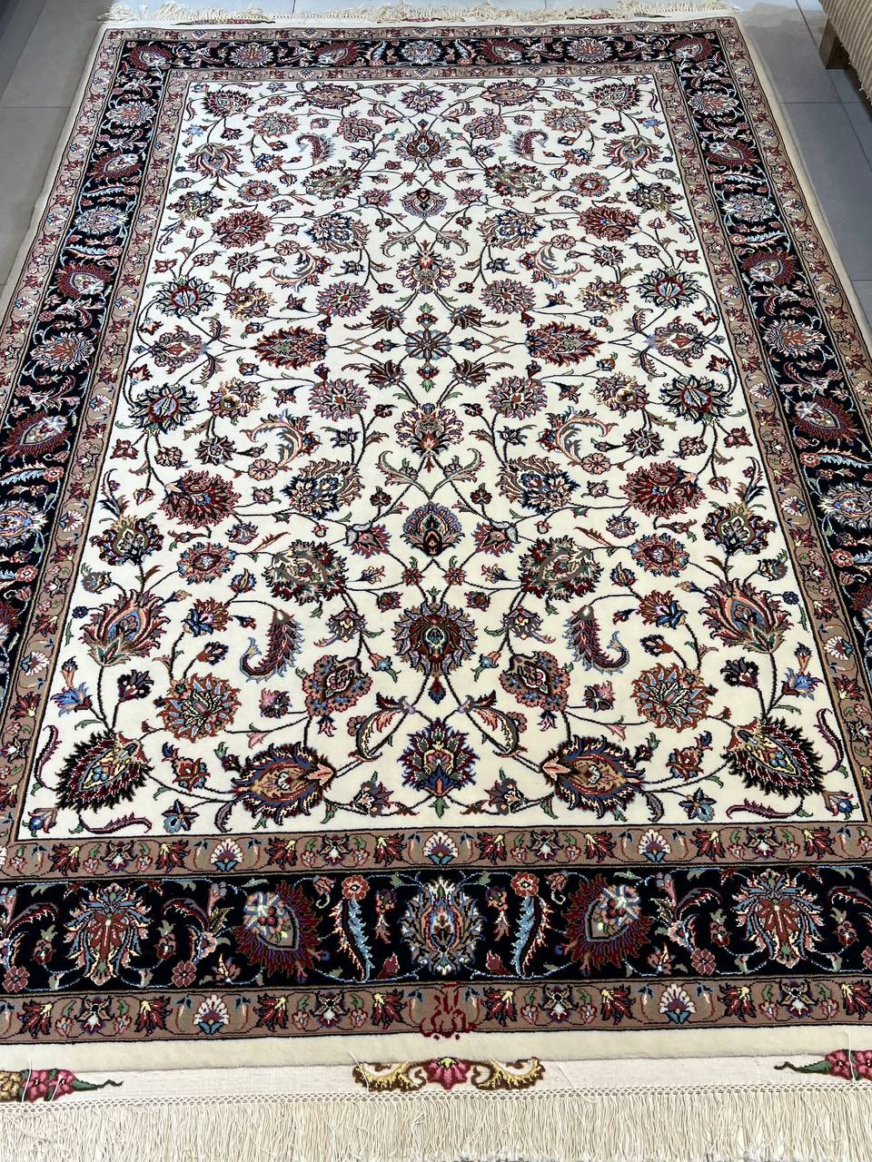 carpet-farshboom-1978482973