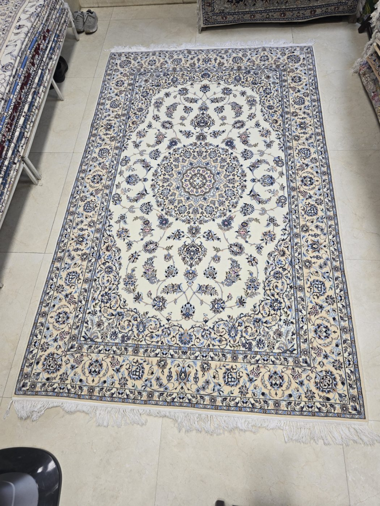 carpet-farshboom-1924800521