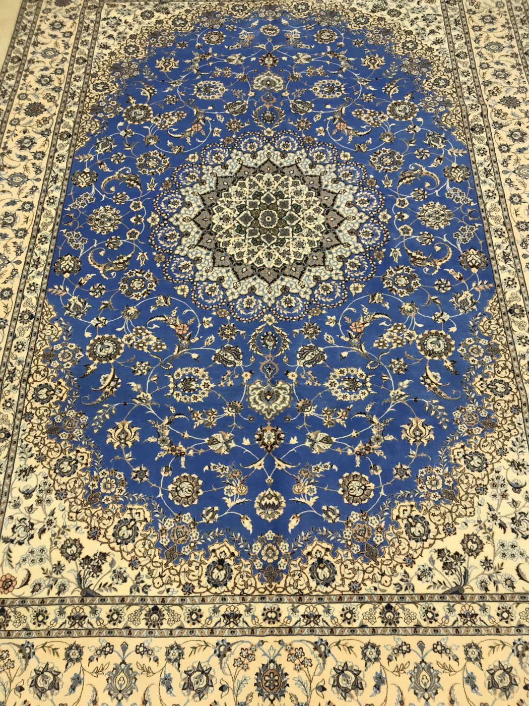 carpet-farshboom-8837939071