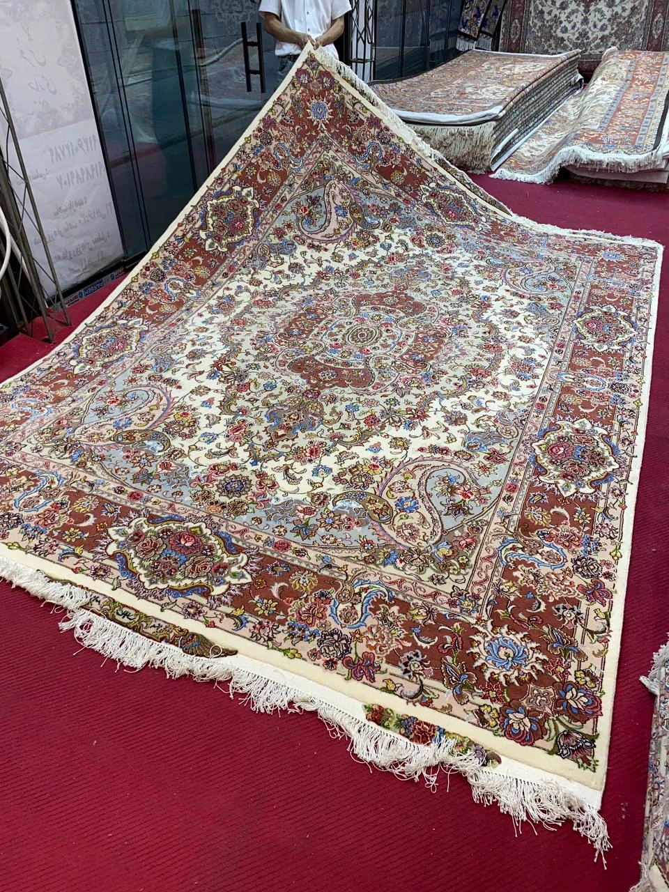 carpet-farshboom-1432219497