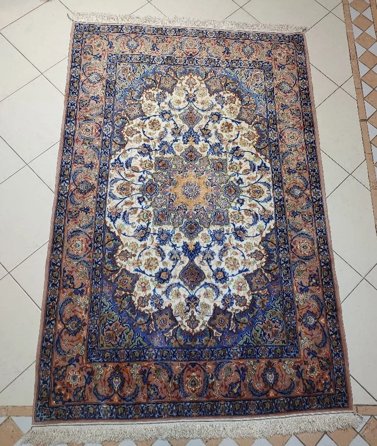 carpet-farshboom-4147385166