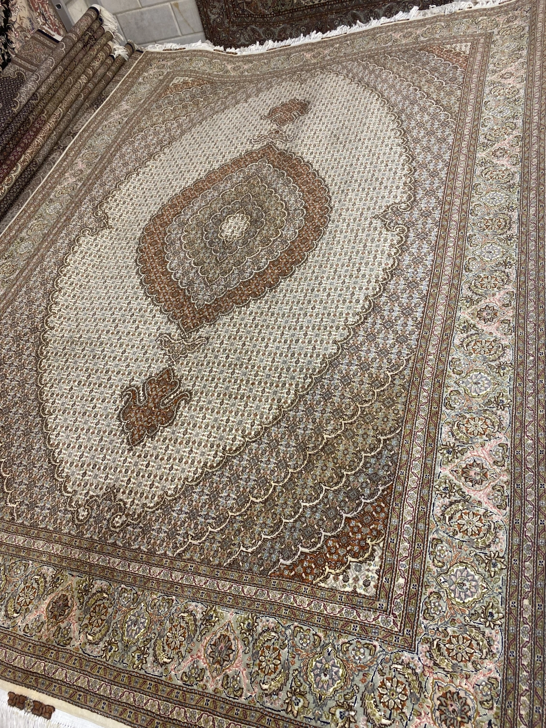 carpet-farshboom-6974938488