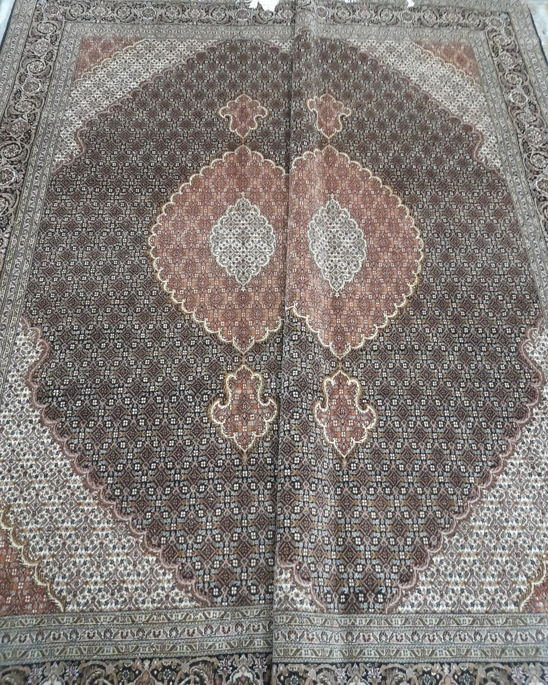 carpet-farshboom-0589493663