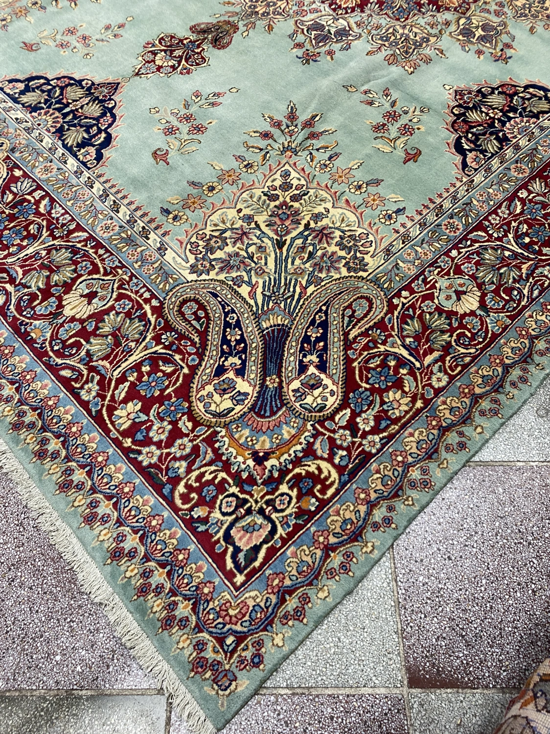 carpet-farshboom-1180647149