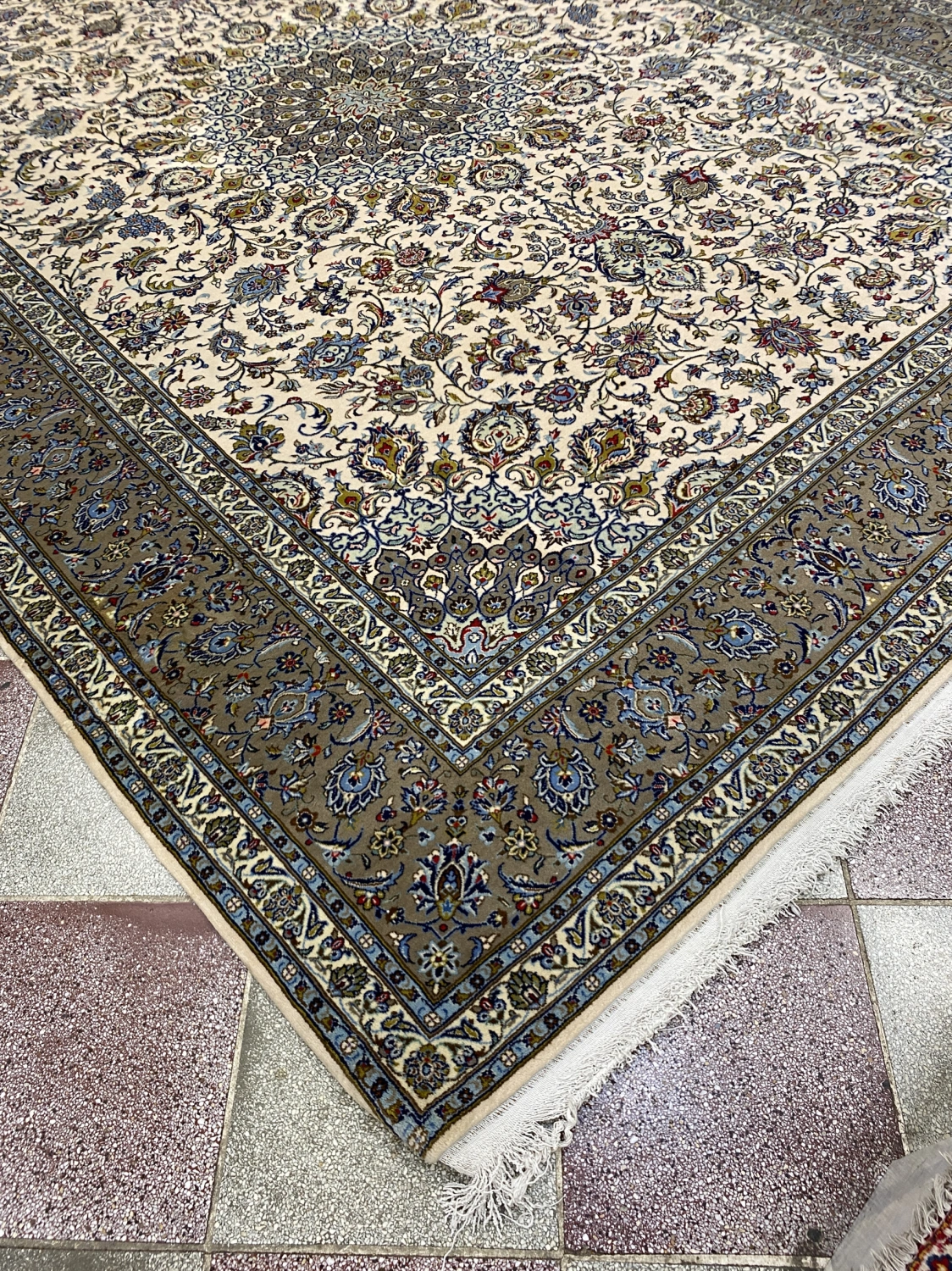 carpet-farshboom-1619478672