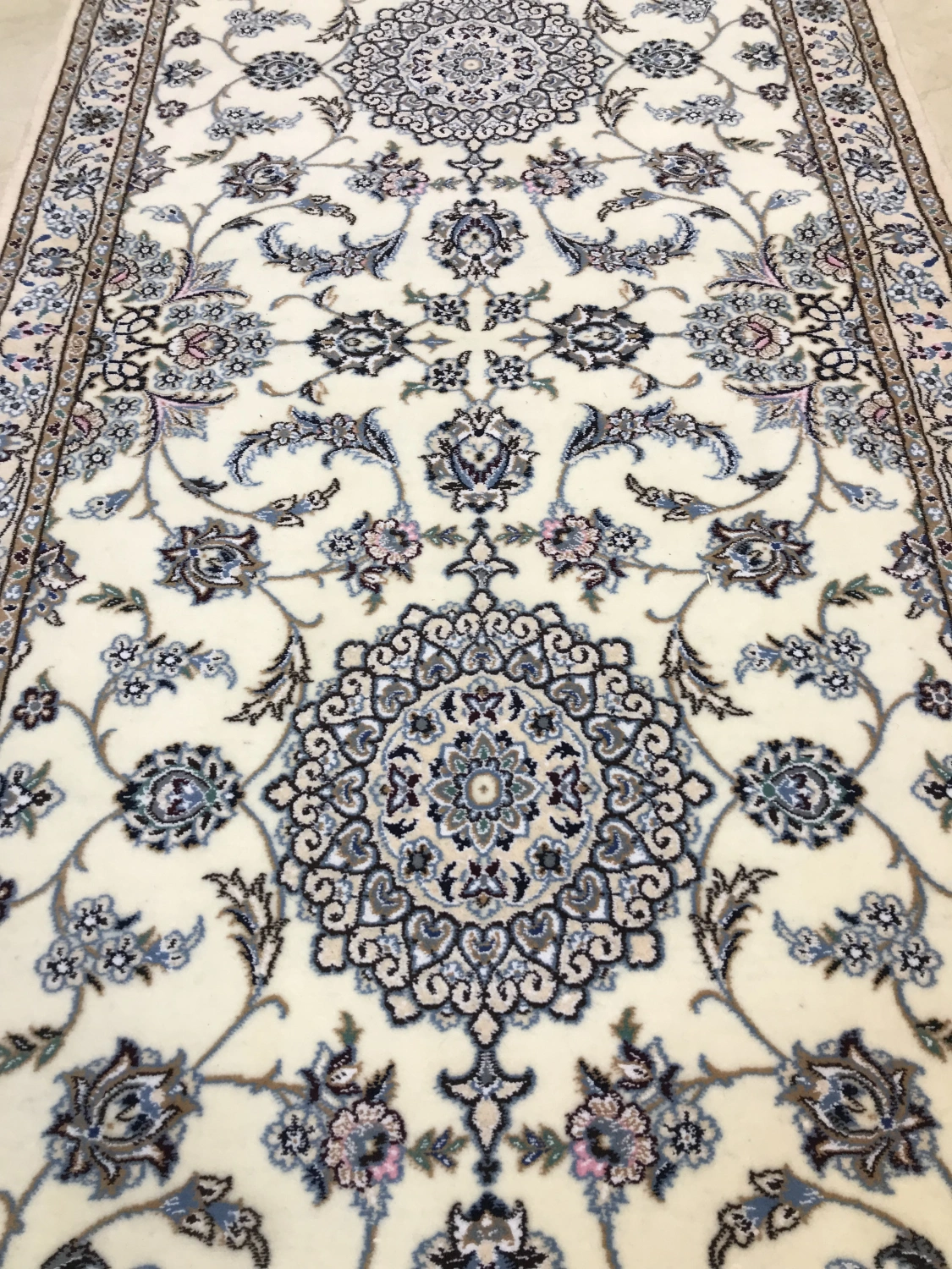 carpet-farshboom-2535262645