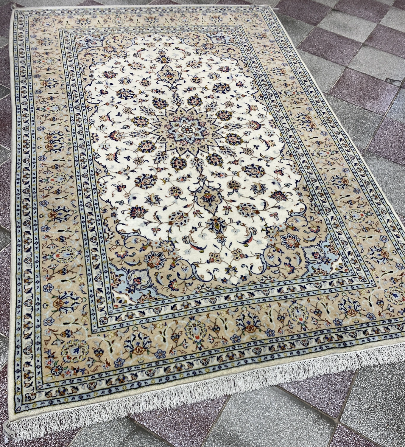 carpet-farshboom-3314915594