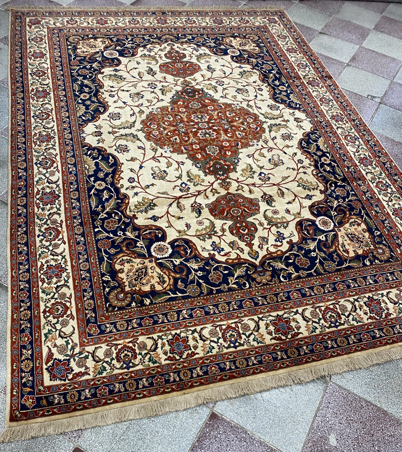 carpet-farshboom-5197758603