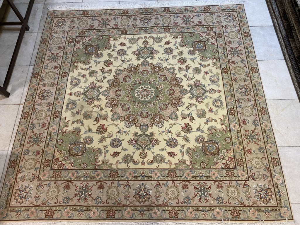 carpet-farshboom-5475346098