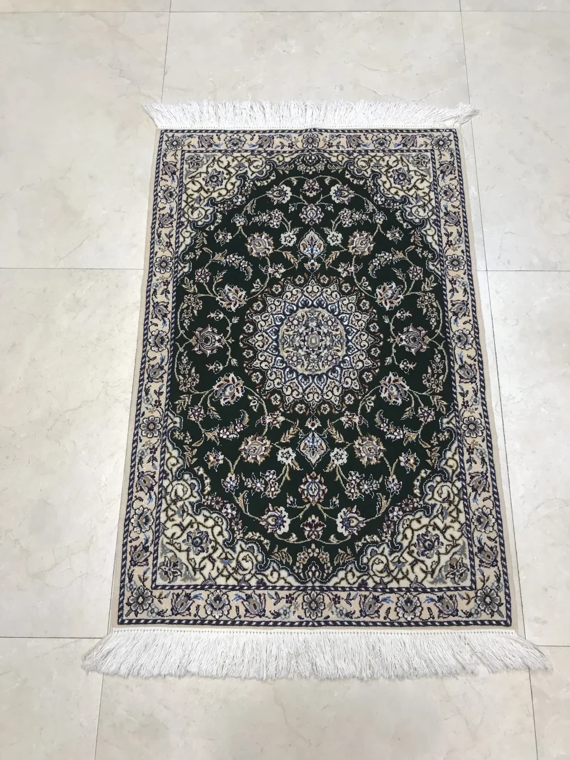carpet-farshboom-8360609591