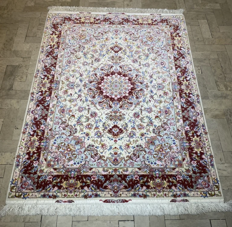 carpet-farshboom-1225071880