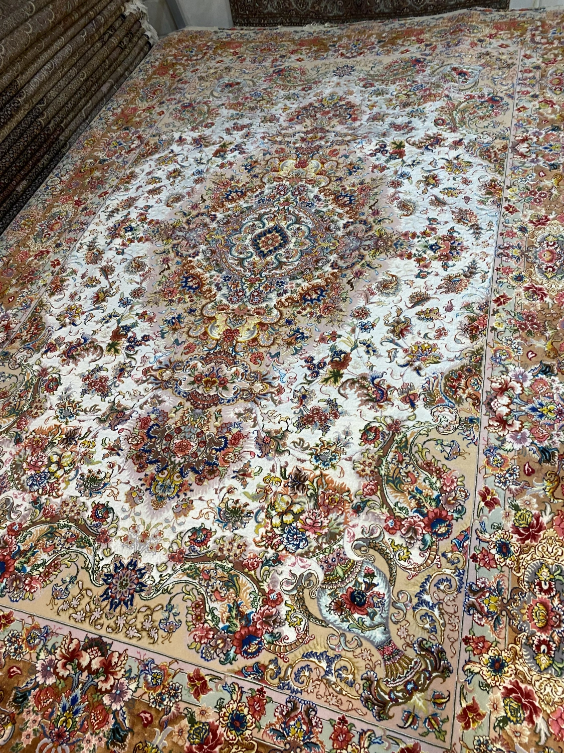 carpet-farshboom-1579318026