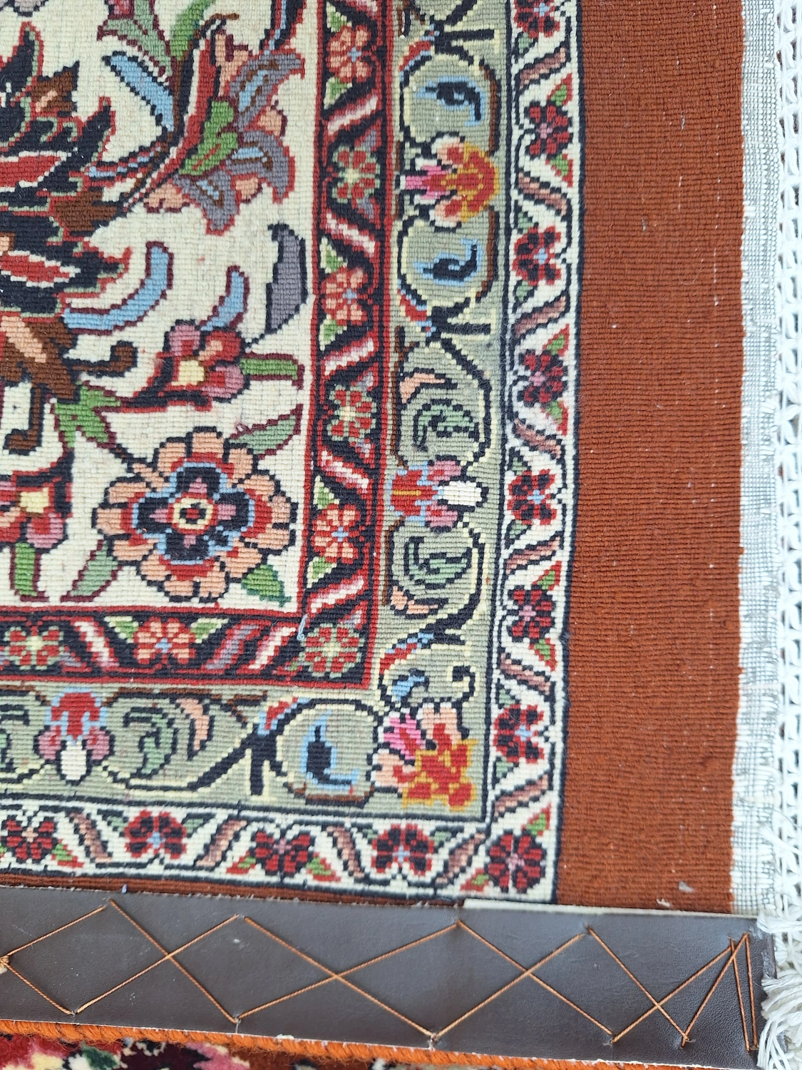 carpet-farshboom-1895960802