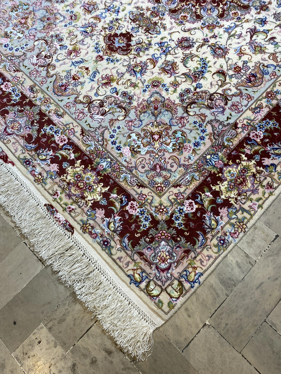 carpet-farshboom-2519377586