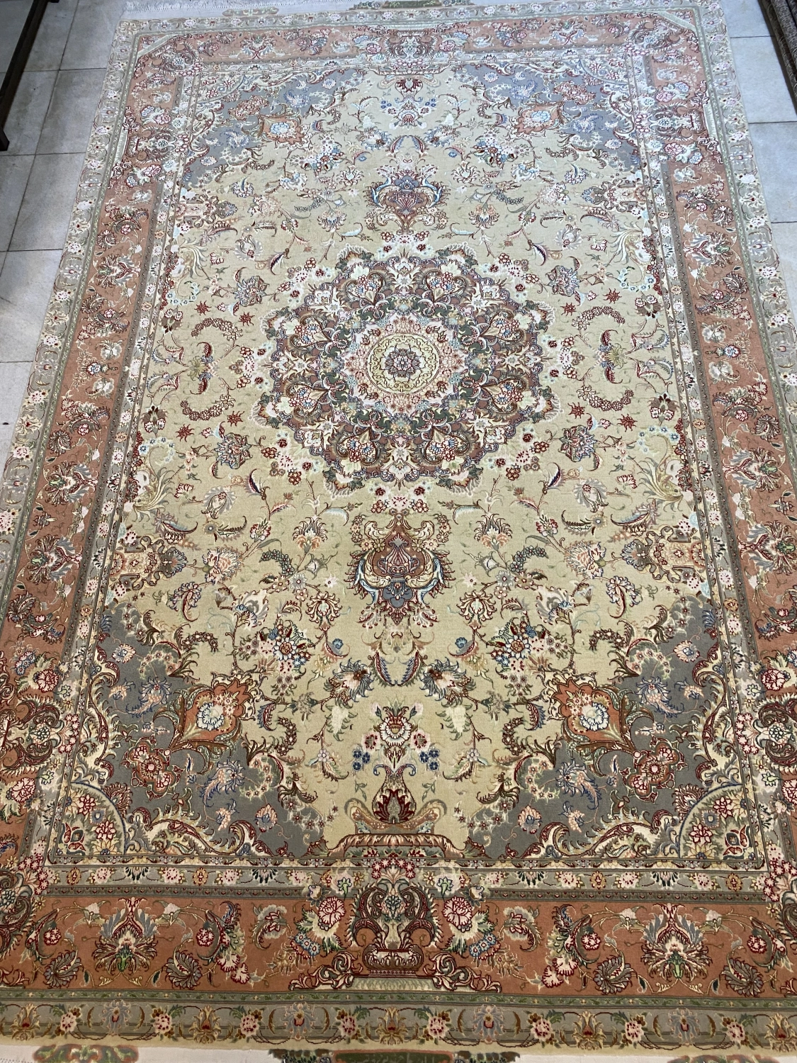 carpet-farshboom-3873298226