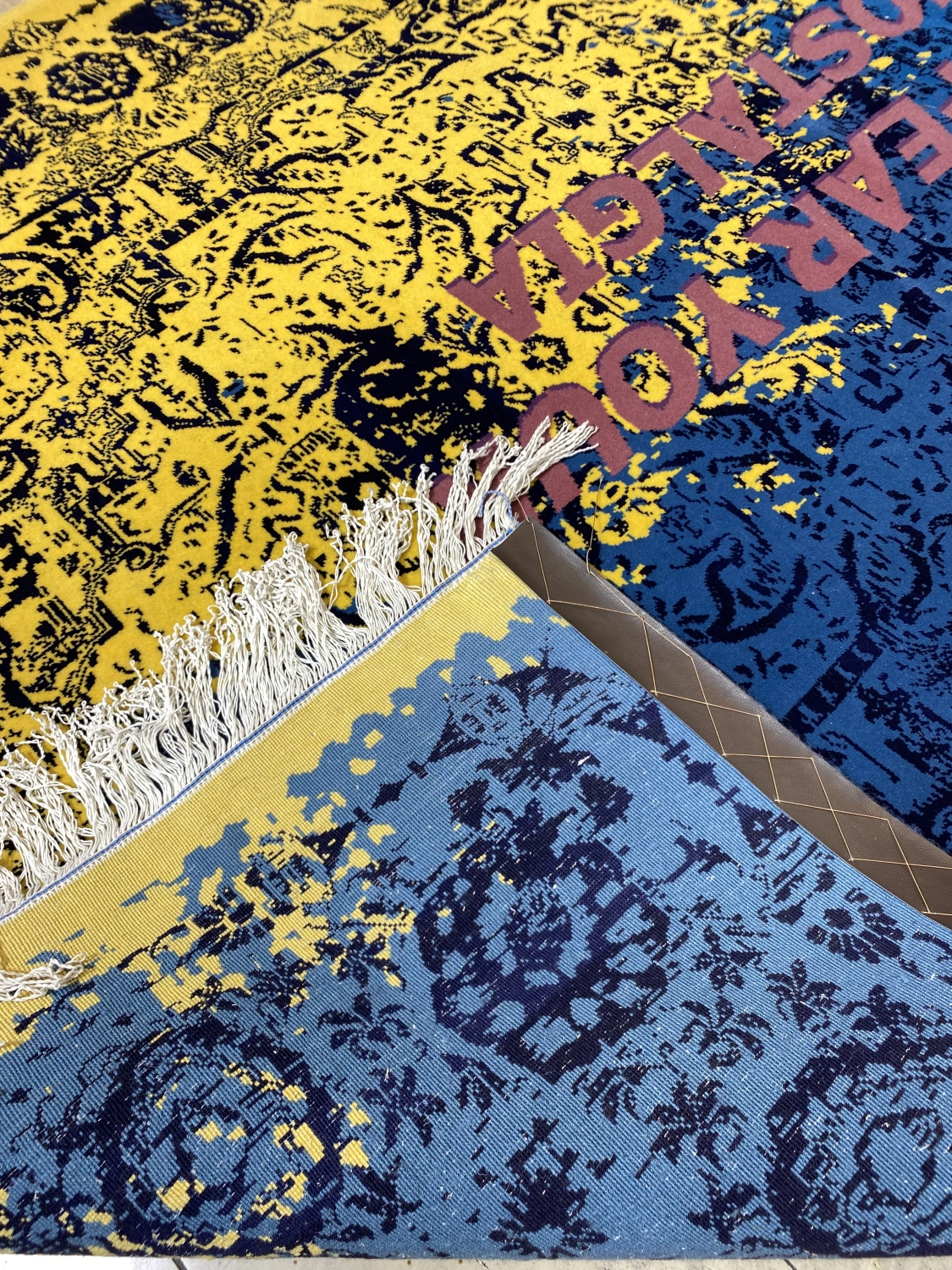 carpet-farshboom-4207549359