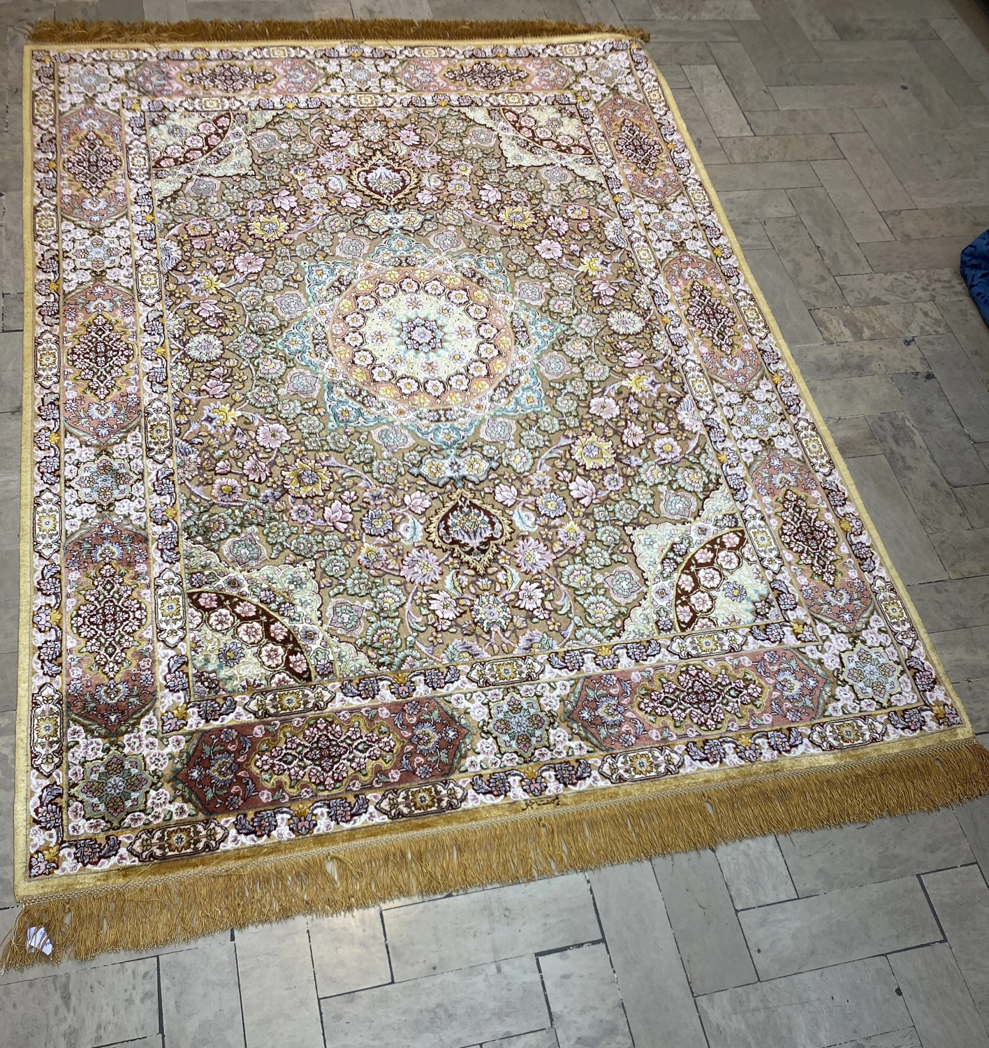 carpet-farshboom-4488376802