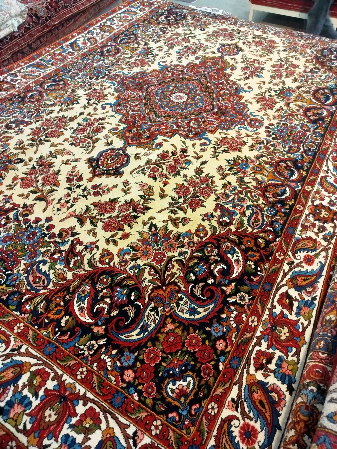 carpet-farshboom-9282469974