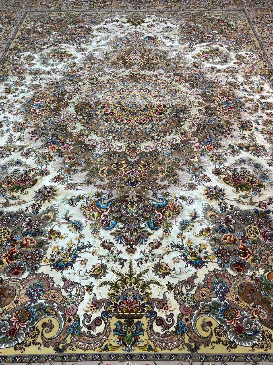 carpet-farshboom-0624164820