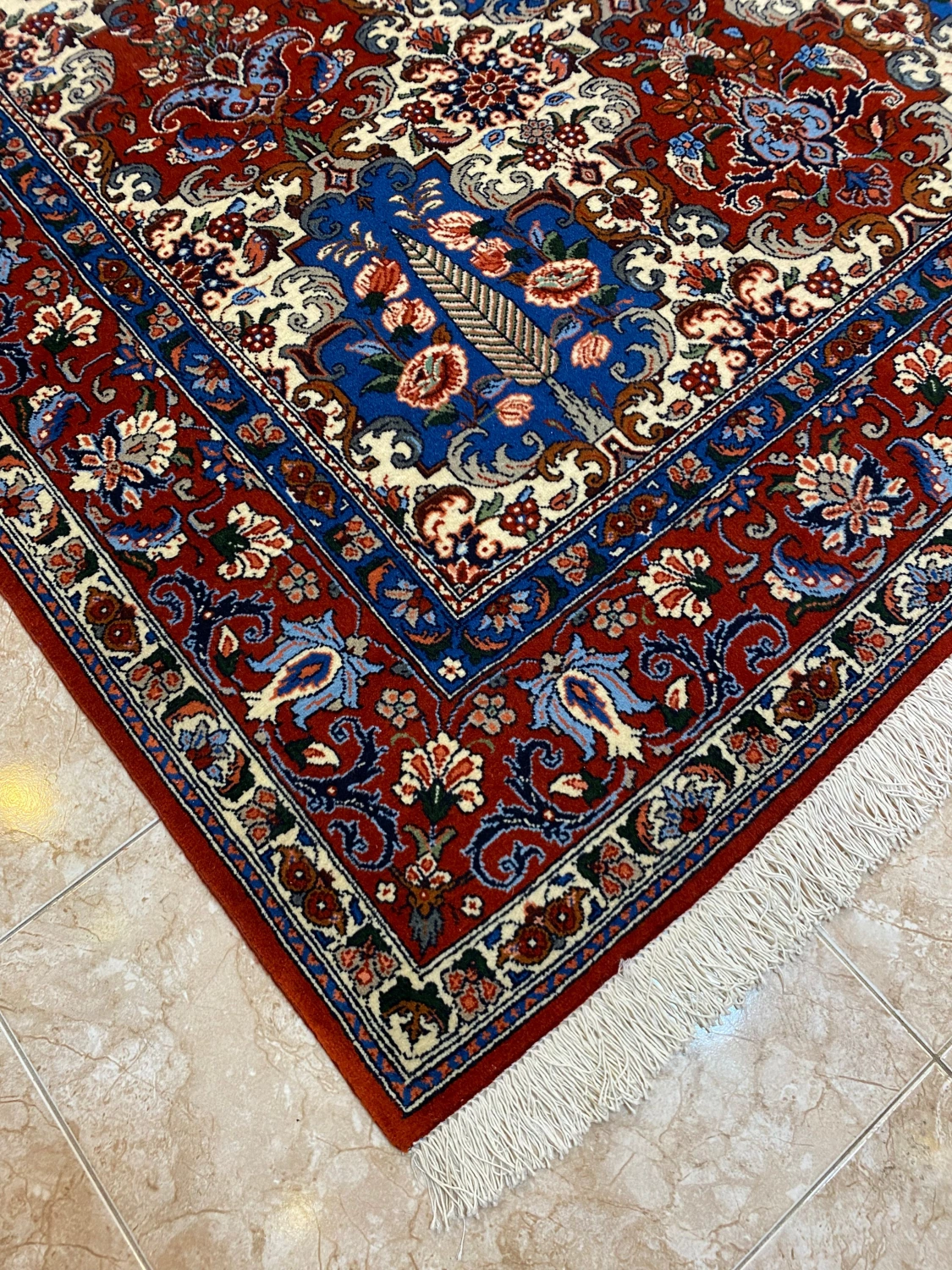 carpet-farshboom-1009398609