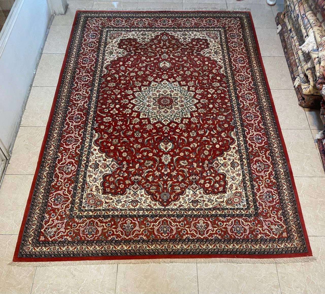 carpet-farshboom-1037470446