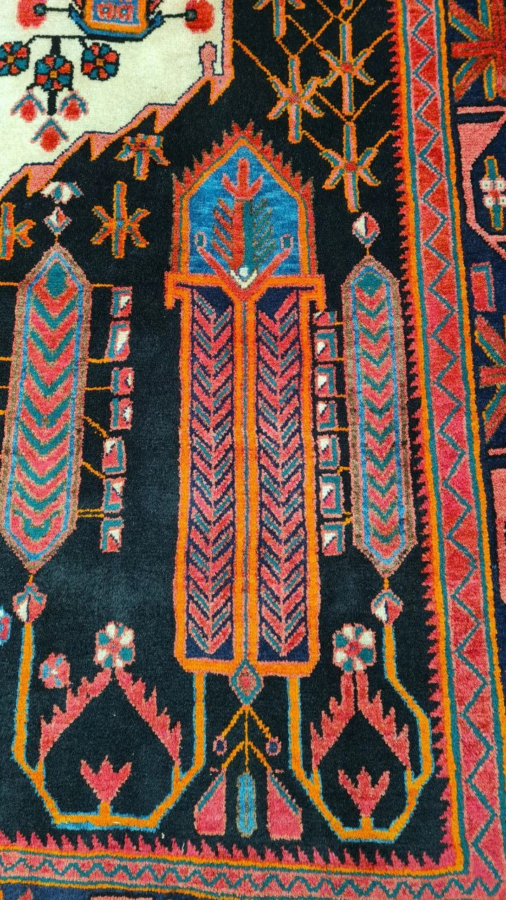 carpet-farshboom-1084255619