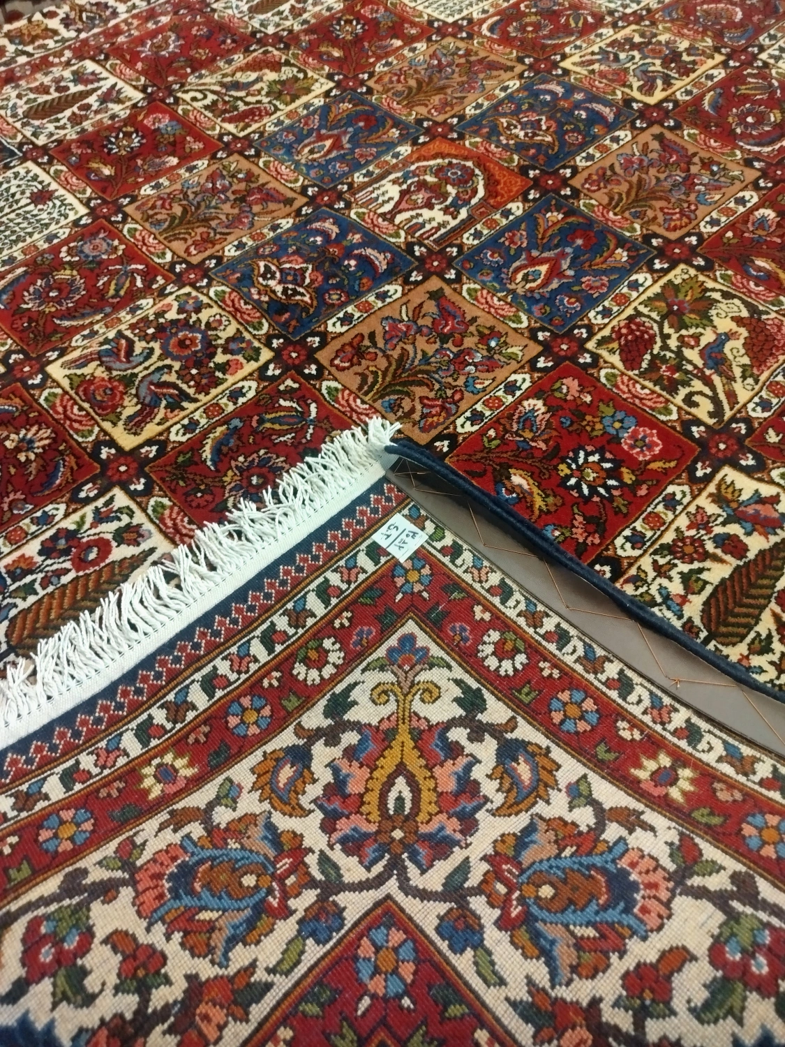 carpet-farshboom-1113292492