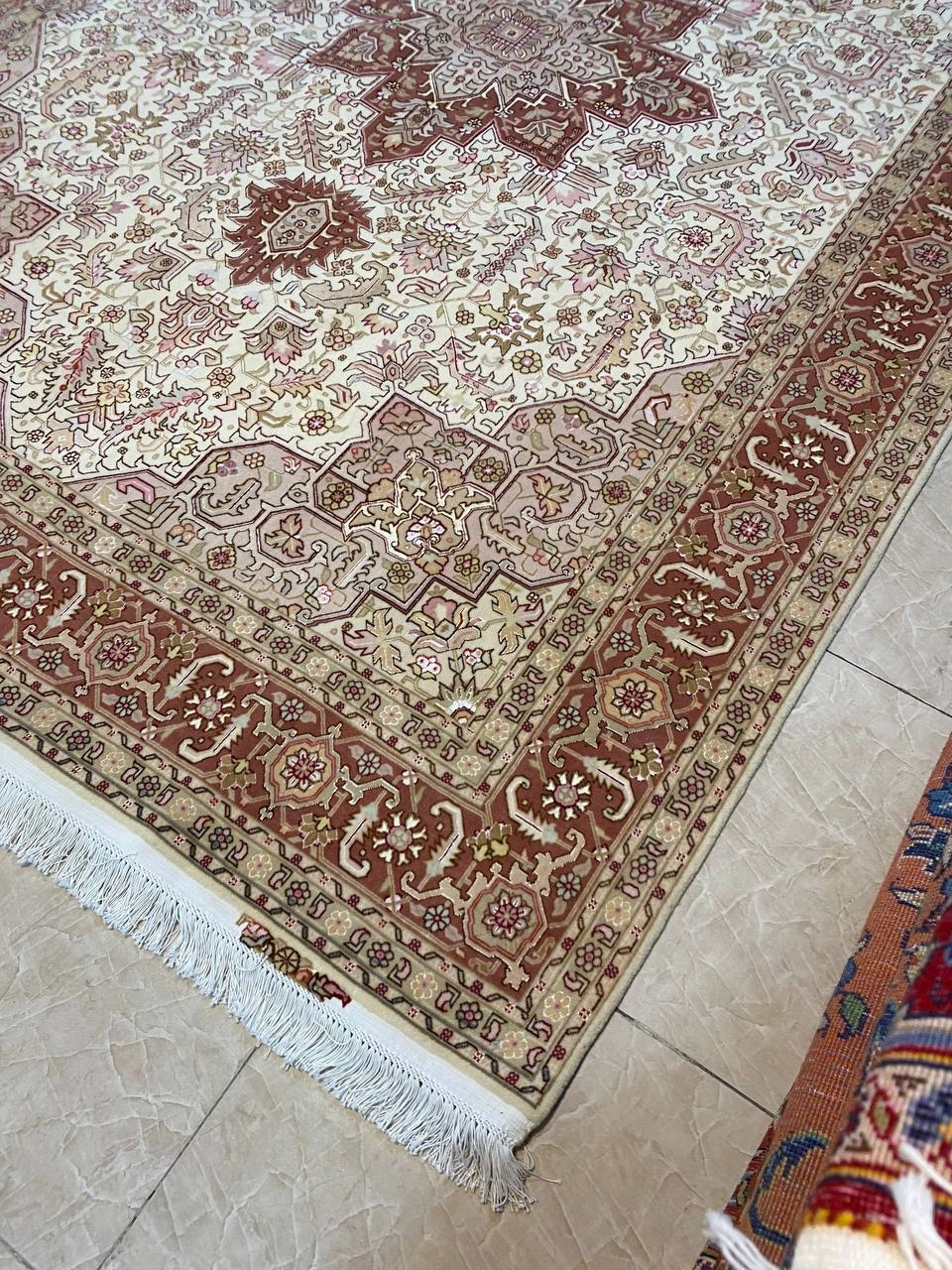 carpet-farshboom-1309895552