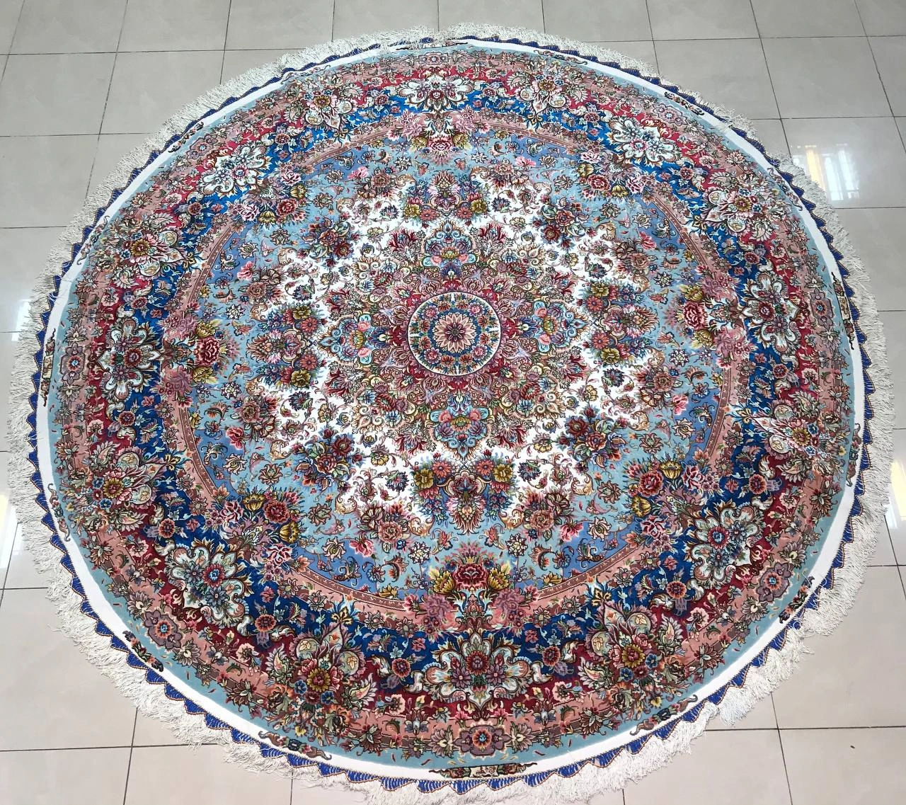 carpet-farshboom-1741593453