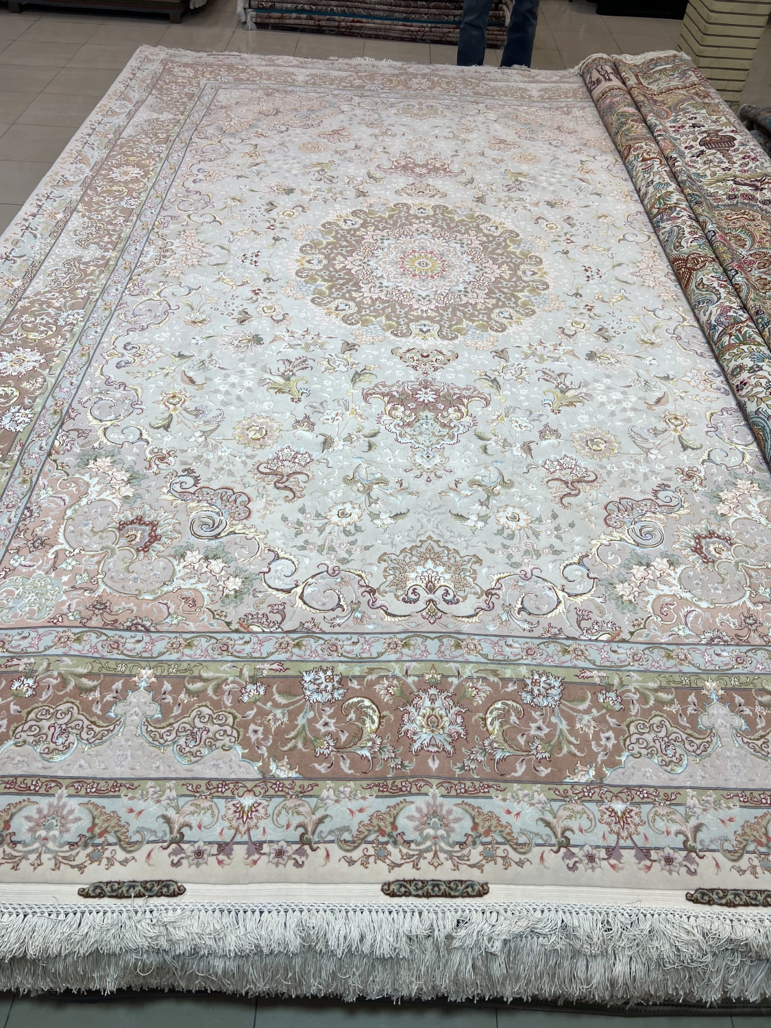 carpet-farshboom-2045159405