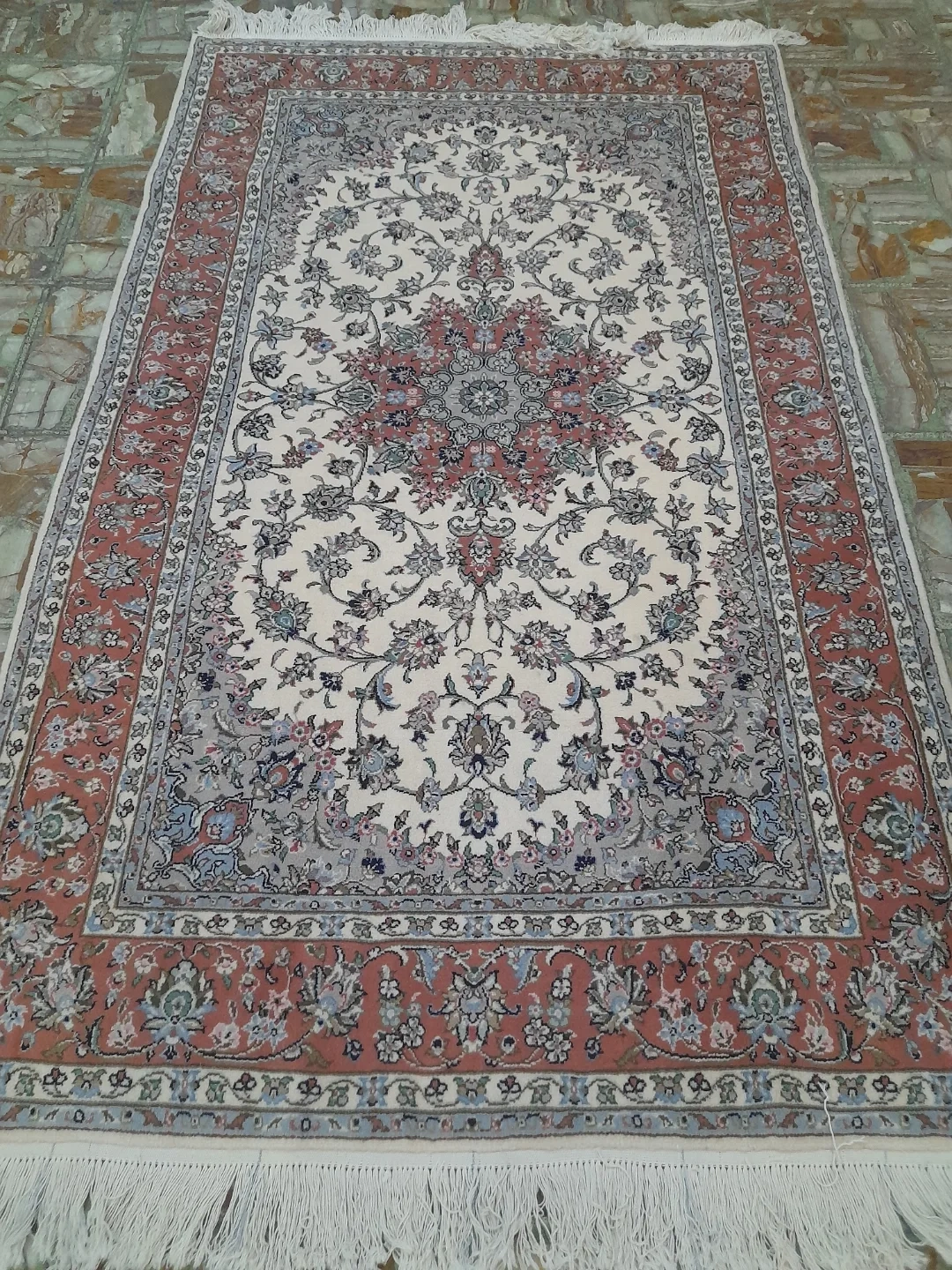 carpet-farshboom-3697093825