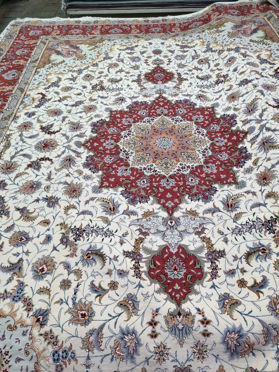 carpet-farshboom-5444427103