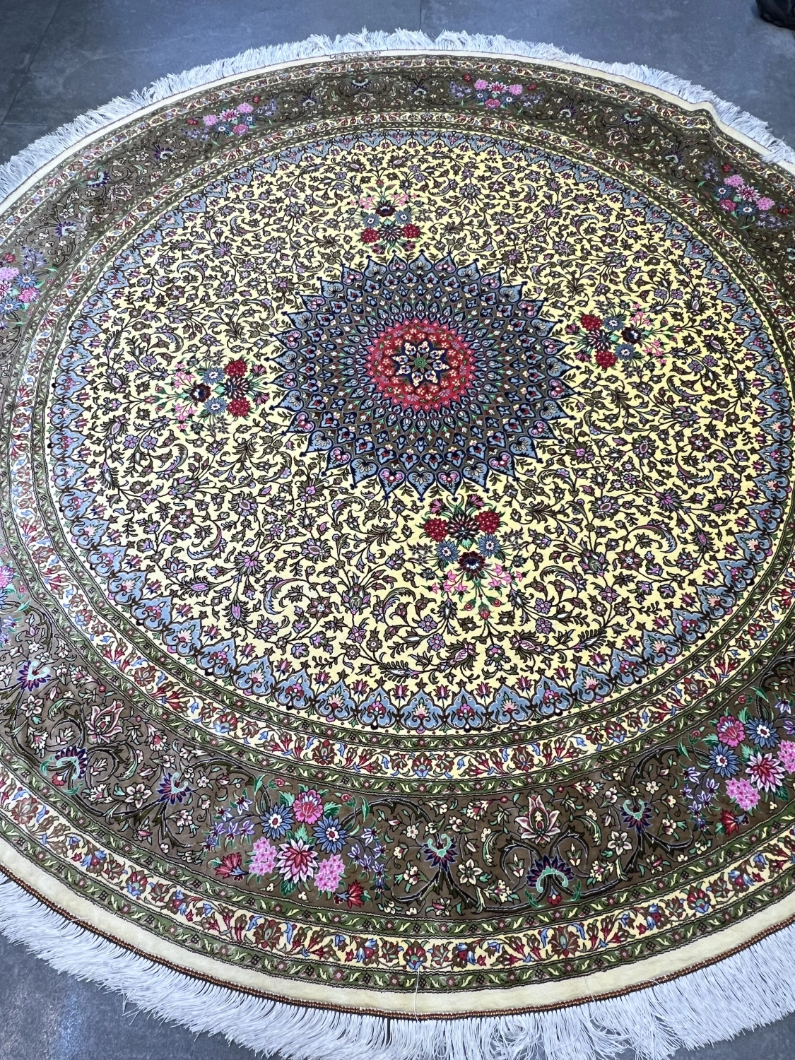 carpet-farshboom-5948774239