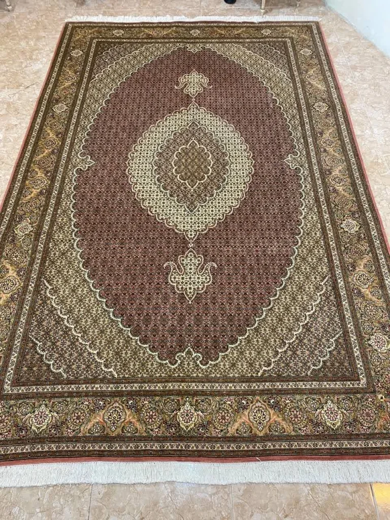carpet-farshboom-1091718186