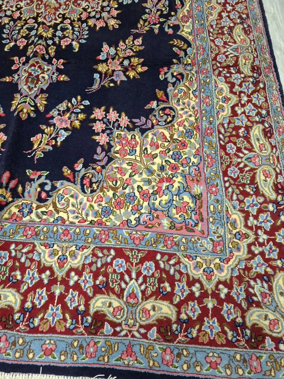 carpet-farshboom-1493538389