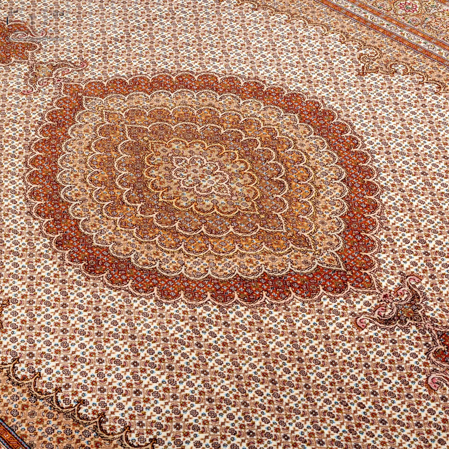 carpet-farshboom-1876245173